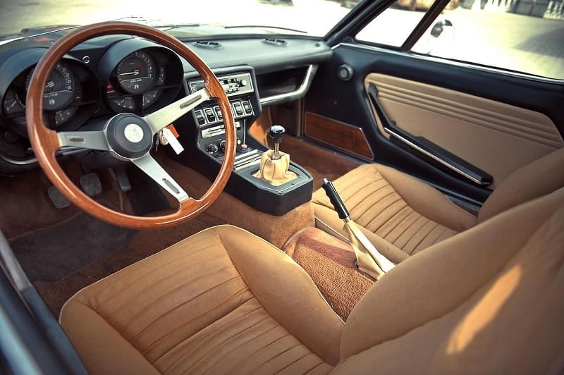 alfa romeo montreal interior